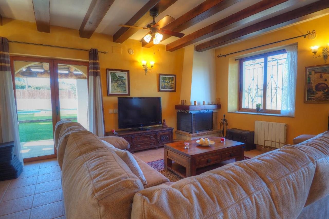 Villa Can Roig By Hello Homes Sitges Sant Pere De Ribes Esterno foto