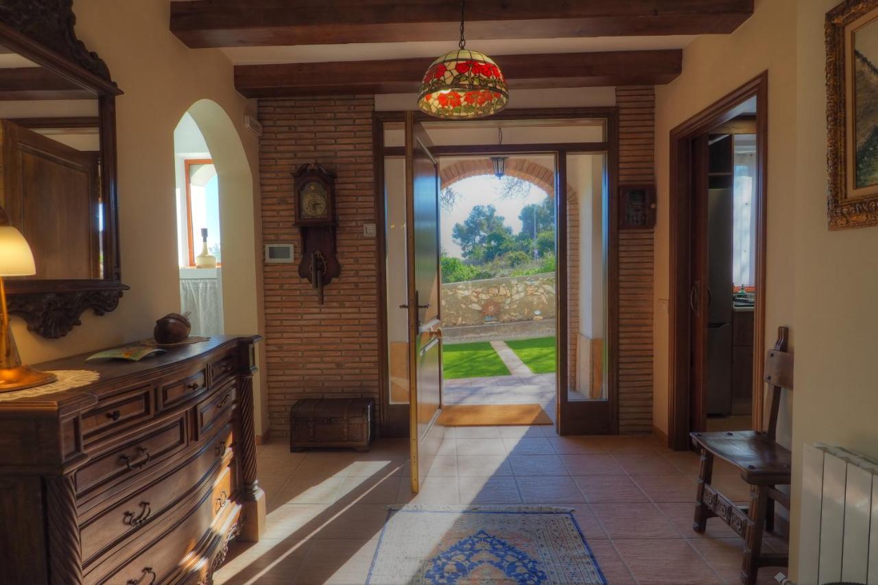 Villa Can Roig By Hello Homes Sitges Sant Pere De Ribes Esterno foto