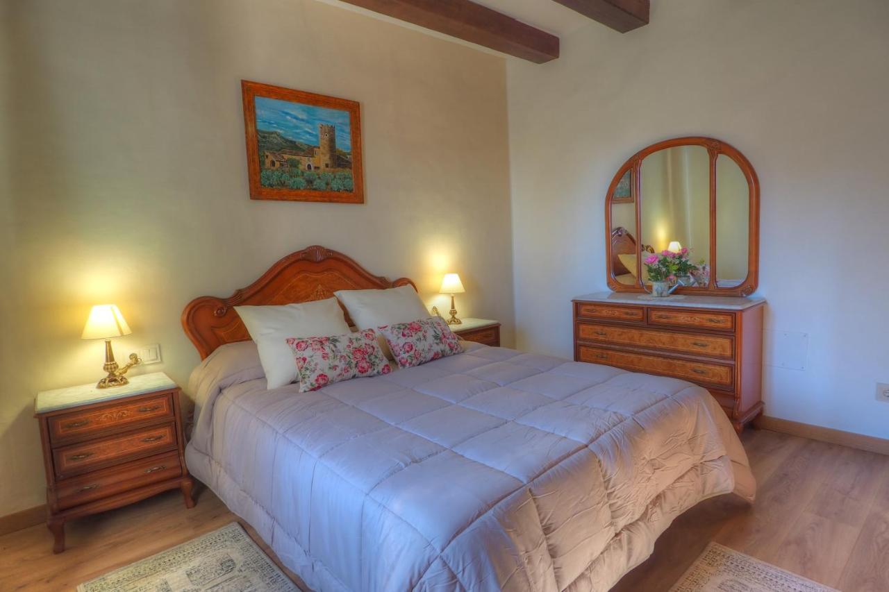 Villa Can Roig By Hello Homes Sitges Sant Pere De Ribes Esterno foto